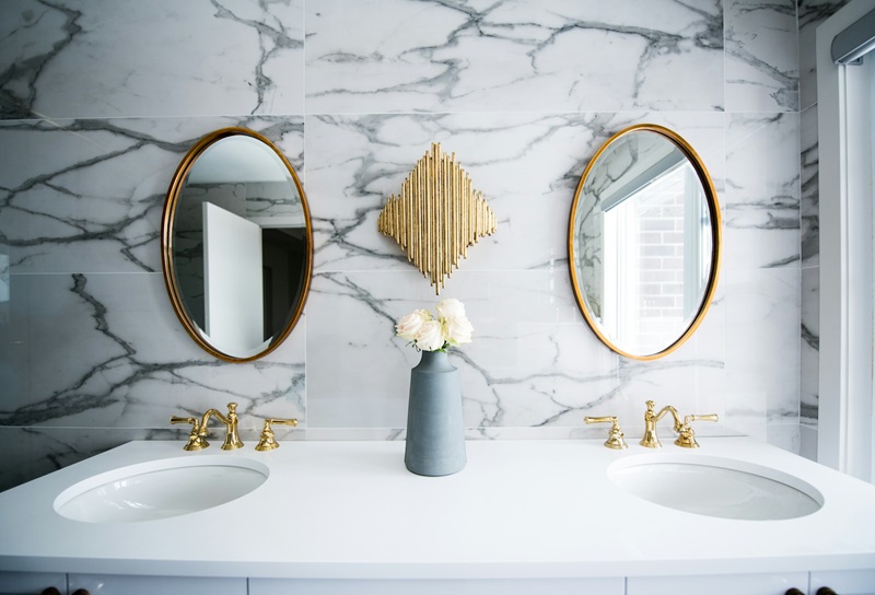 6 Beautiful Bathroom Mirror Ideas