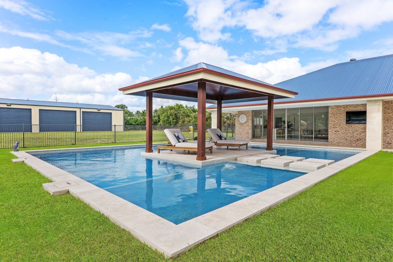 Queensland Family Pools & Spas